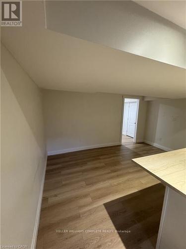 2 - 4 Bankfield Crescent, Hamilton, ON - Indoor Photo Showing Other Room