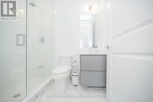 Ph01 - 30 Elm Drive, Mississauga, ON - Indoor Photo Showing Bathroom