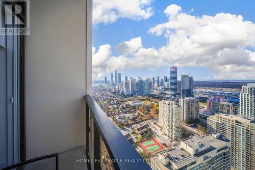 Ph01 - 30 Elm Drive, Mississauga, ON - Outdoor With View