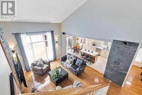 823 Scala Avenue, Ottawa, ON - Indoor Photo Showing Living Room