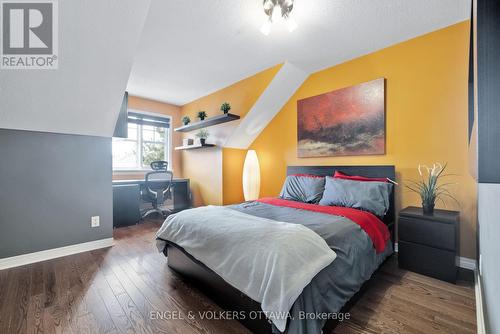 823 Scala Avenue, Ottawa, ON - Indoor Photo Showing Bedroom