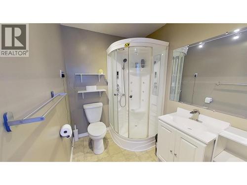 8824 Pine Road, Fort St. John, BC - Indoor Photo Showing Bathroom