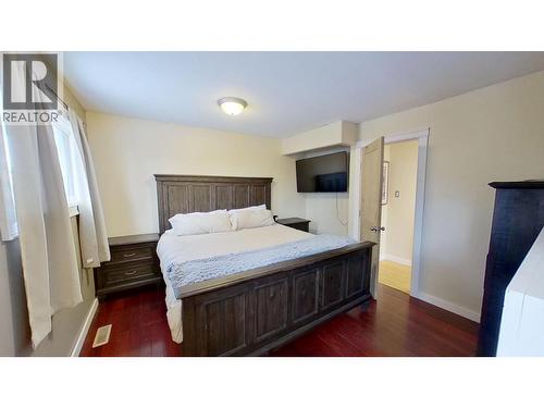 8824 Pine Road, Fort St. John, BC - Indoor Photo Showing Bedroom
