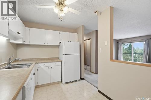 303 205 Kingsmere Boulevard, Saskatoon, SK - Indoor Photo Showing Kitchen With Double Sink