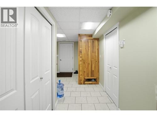 5996 Todd Hill Crescent, Kamloops, BC - Indoor