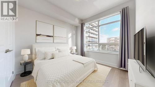 #403 - 25 Fontenay Court, Toronto, ON - Indoor Photo Showing Bedroom