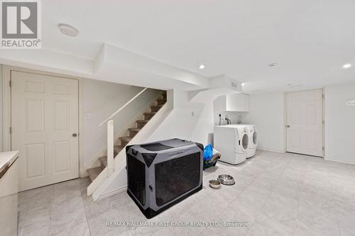 257 Roseland Crescent, Burlington, ON - Indoor Photo Showing Laundry Room