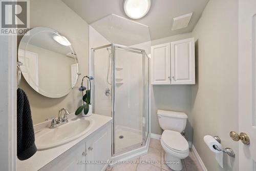 257 Roseland Crescent, Burlington, ON - Indoor Photo Showing Bathroom