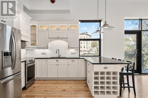 114 - 83 Little Bridge Street, Mississippi Mills, ON - Indoor Photo Showing Kitchen With Stainless Steel Kitchen With Upgraded Kitchen