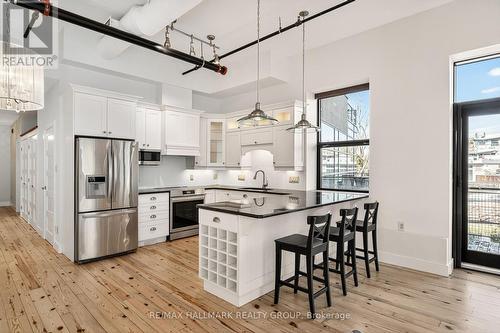 114 - 83 Little Bridge Street, Mississippi Mills, ON - Indoor Photo Showing Kitchen