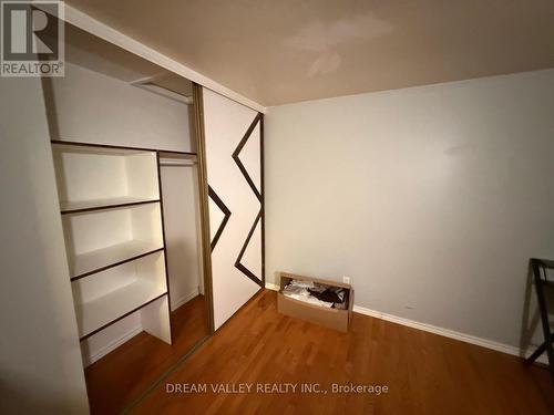 3563 Autumnleaf Crescent, Mississauga, ON - Indoor Photo Showing Other Room