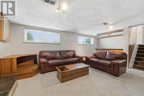 184 Foxbar Road, Burlington, ON - Indoor