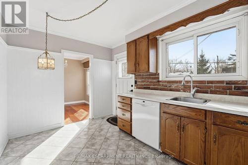 184 Foxbar Road, Burlington, ON - Indoor Photo Showing Kitchen