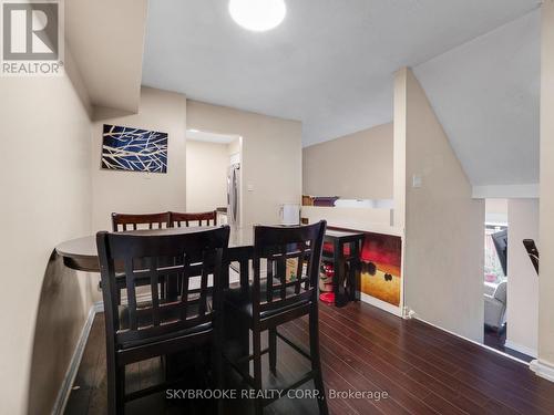118 - 244 Milestone Crescent, Aurora, ON - Indoor Photo Showing Dining Room