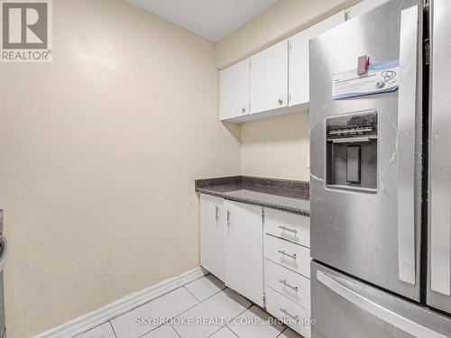 118 - 244 Milestone Crescent, Aurora, ON - Indoor