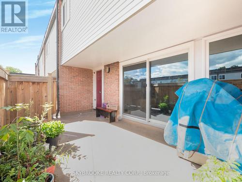 118 - 244 Milestone Crescent, Aurora, ON - Outdoor With Exterior