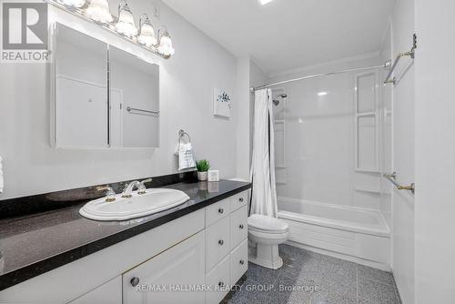 105 - 960 Teron Road, Ottawa, ON - Indoor Photo Showing Bathroom