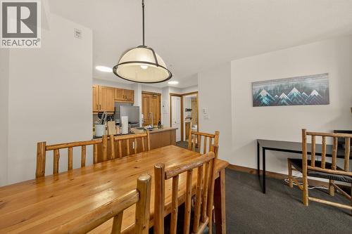 2090 Summit Drive Unit# 415, Panorama, BC - Indoor Photo Showing Dining Room