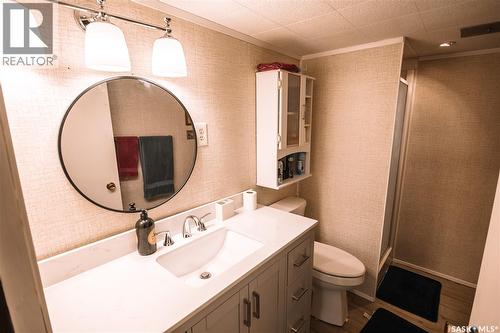 132 Nagel Crescent, Regina, SK - Indoor Photo Showing Bathroom