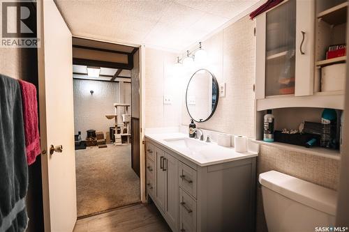 132 Nagel Crescent, Regina, SK - Indoor Photo Showing Bathroom