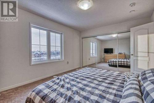 2476 Bromus Path, Oshawa, ON - Indoor Photo Showing Bedroom