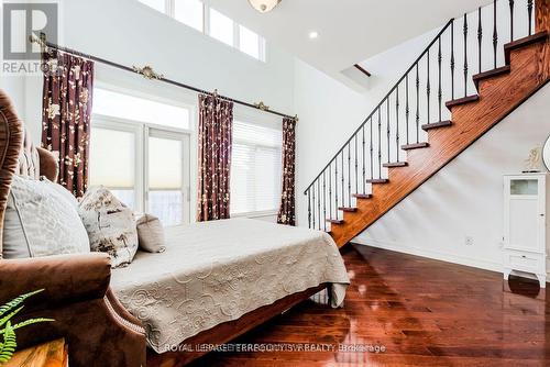 329 Lippincott Street, Toronto, ON - Indoor