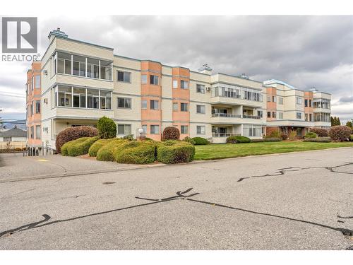 965 King Street Unit# 308, Penticton, BC - Outdoor With Facade