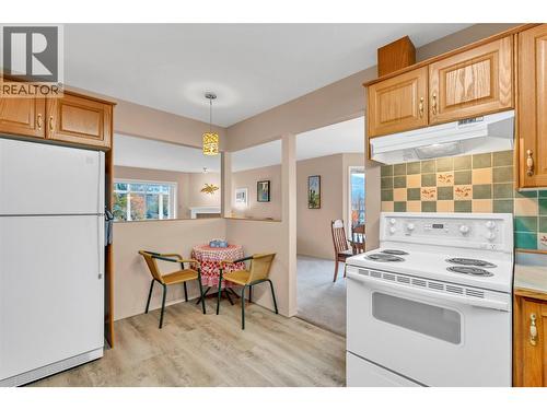 965 King Street Unit# 308, Penticton, BC - Indoor Photo Showing Kitchen