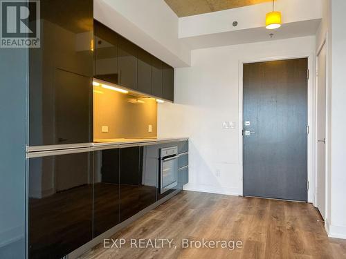 511 - 20 Gladstone Avenue, Toronto, ON - Indoor