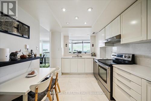 2701 - 8 Lisa Street, Brampton, ON - Indoor Photo Showing Kitchen With Upgraded Kitchen