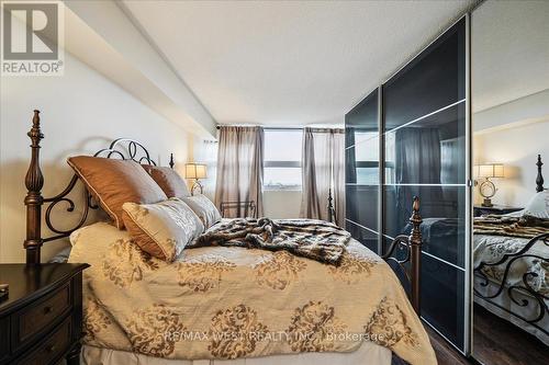 2701 - 8 Lisa Street, Brampton, ON - Indoor Photo Showing Bedroom
