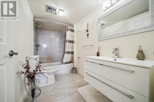2701 - 8 Lisa Street, Brampton, ON - Indoor Photo Showing Bathroom