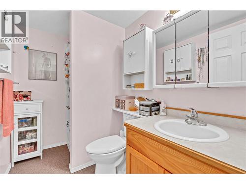 202 Edmonton Avenue Unit# 202, Penticton, BC - Indoor Photo Showing Bathroom