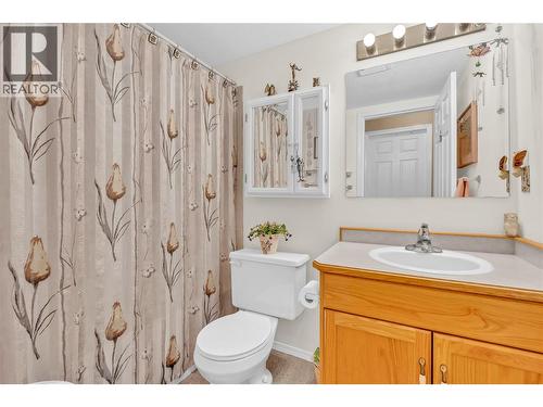 202 Edmonton Avenue Unit# 202, Penticton, BC - Indoor Photo Showing Bathroom