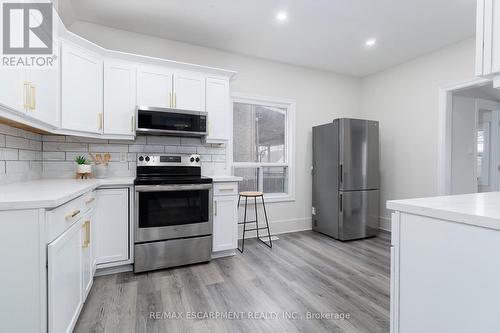 50 Stapleton Avenue, Hamilton, ON - Indoor Photo Showing Kitchen