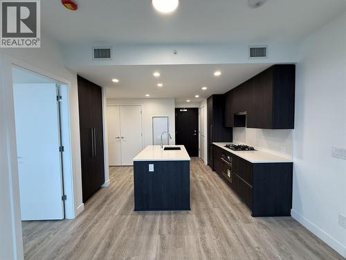 1626 Water Street Unit# 3405, Kelowna, BC - Indoor Photo Showing Kitchen