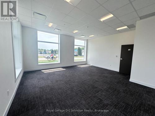 4 large windows - great natural light - 119 - 1020 Goderich Street, Saugeen Shores, ON 