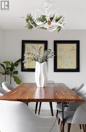 2872 Muskoka Road 118 W, Muskoka Lakes, ON - Indoor Photo Showing Dining Room