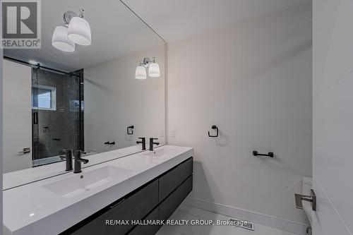 14 Thornton Avenue, Ottawa, ON - Indoor Photo Showing Bathroom