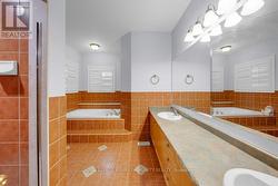 5 Pc Ensuite in Primary Bedroom - 