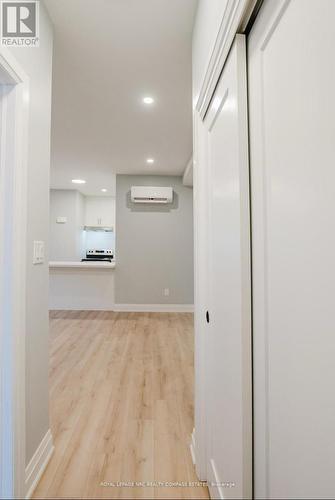 105B - 105 Southworth Street N, Welland (Lincoln/Crowland), ON - Indoor Photo Showing Other Room