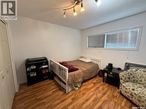 107 5Th Avenue E, Kindersley, SK - Indoor Photo Showing Bedroom