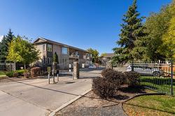 202 490 Henderson Highway  Winnipeg, MB R2K 2H8