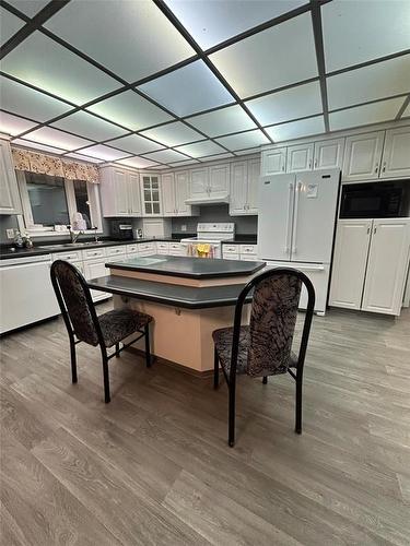 206 Second Avenue, Benito, MB - Indoor