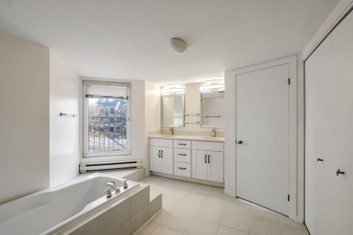 Salle de bains - 662 Rue De La Métairie, Montréal (Verdun/Île-Des-Soeurs), QC - Indoor Photo Showing Bathroom