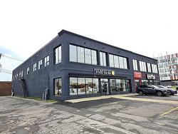 200-1882 Boul. St-Martin O.  Laval (Chomedey), QC H7S 1M9