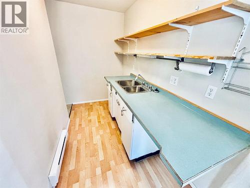 Wet Bar - 501 Arthur Street, Slocan, BC - Indoor