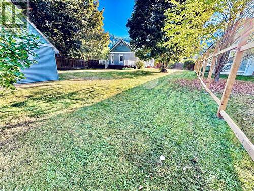 501 Arthur Street, Slocan, BC - Outdoor