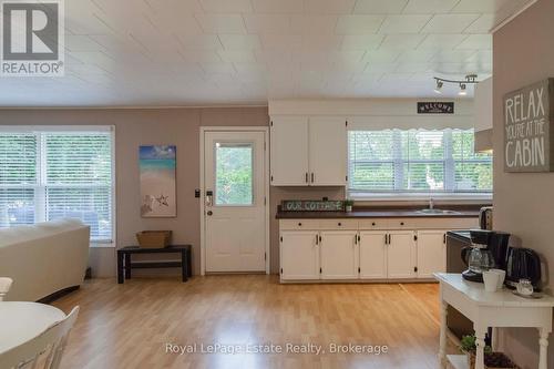 407 Huron Avenue, South Bruce Peninsula, ON - Indoor