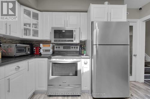 2103 Fanshawe Park Road W, Middlesex Centre, ON - Indoor Photo Showing Kitchen